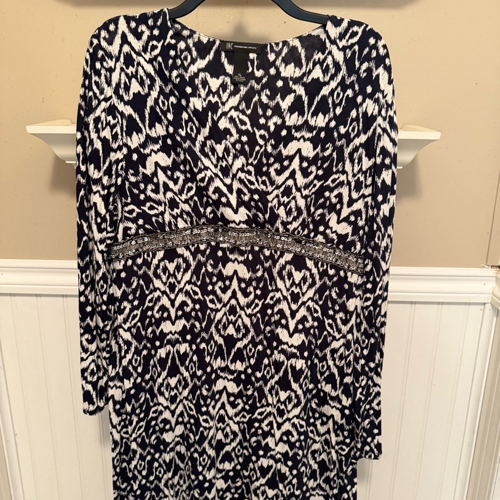 INC International Concepts Black and White V-Neck Sheath Dress
